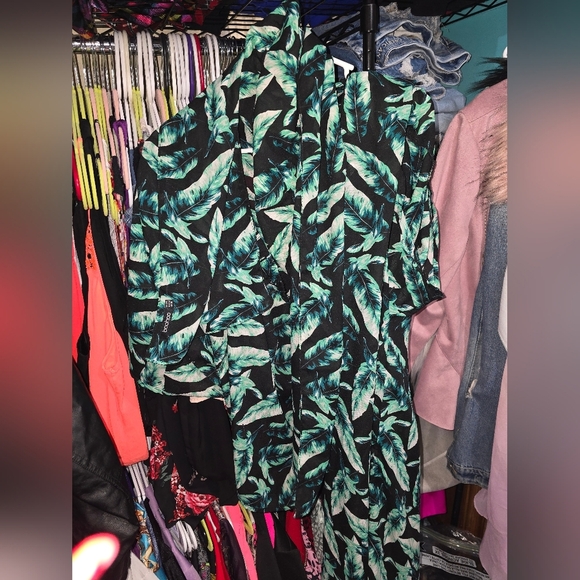 Boohoo Lexi Leaf Four Piece Beach Co-ord Set 18 - Picture 2 of 4